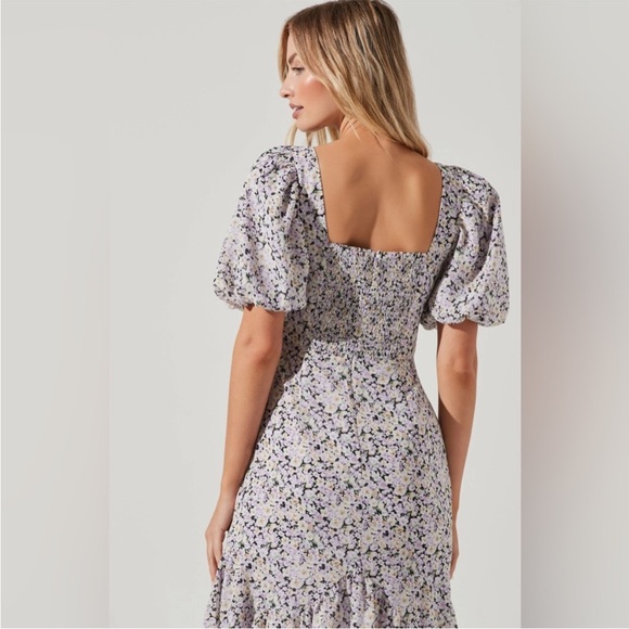 ASTR the label Micalela Floral Puff Sleeve Asymmetrical Midi Dress Size XS - Picture 3 of 16